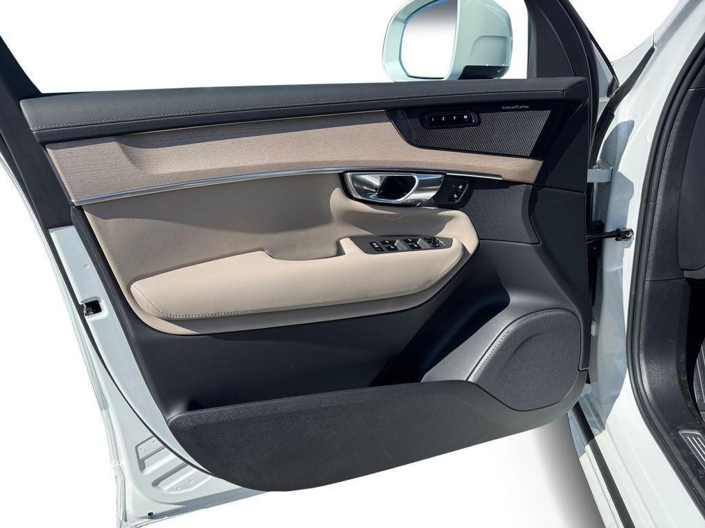 new 2026 Volvo XC90 car, priced at $72,494