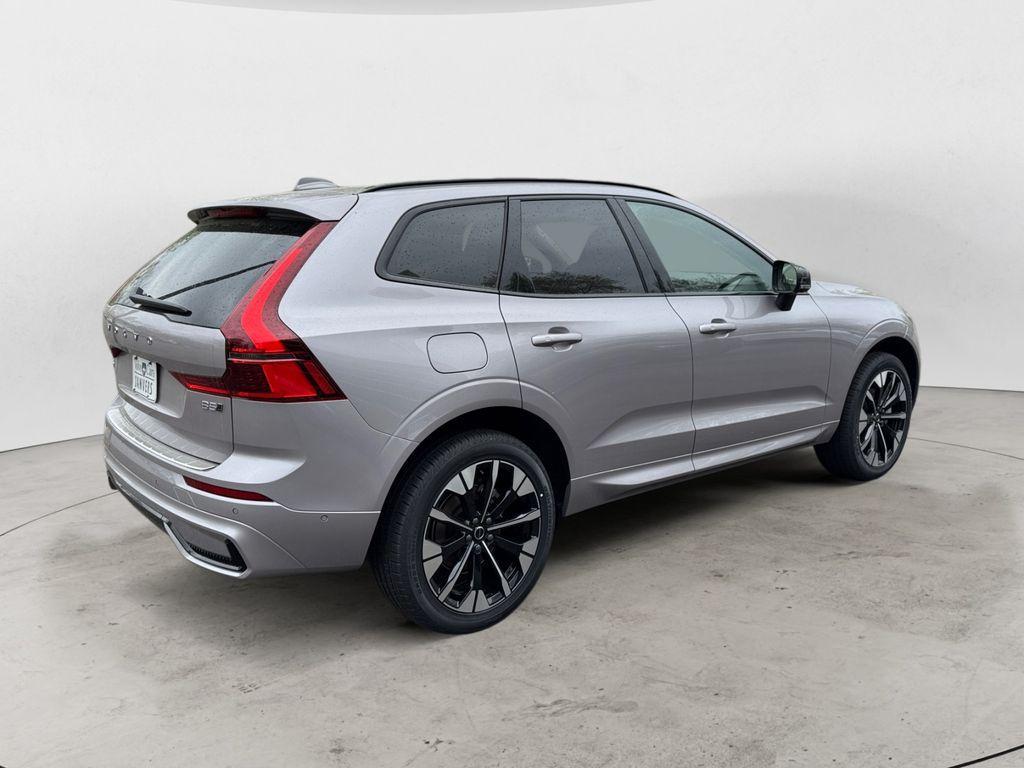 new 2026 Volvo XC60 car, priced at $58,654