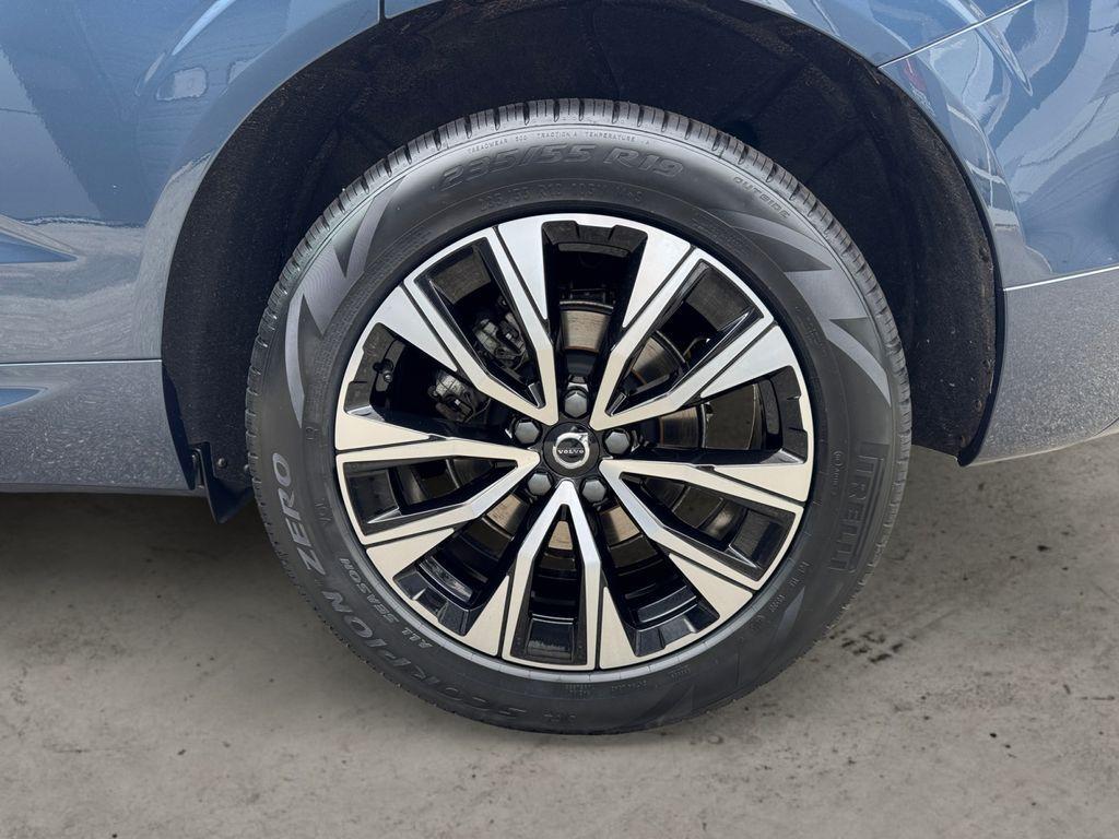 used 2023 Volvo XC60 car, priced at $32,869