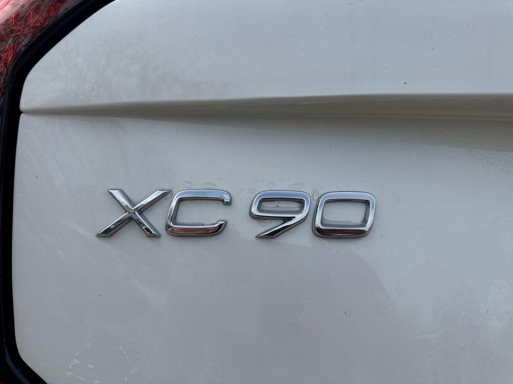 new 2026 Volvo XC90 car, priced at $75,194