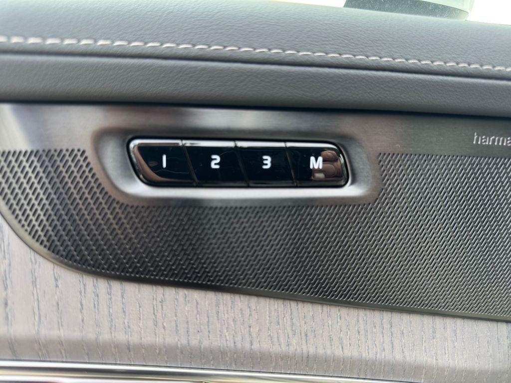 new 2026 Volvo XC90 car, priced at $75,194