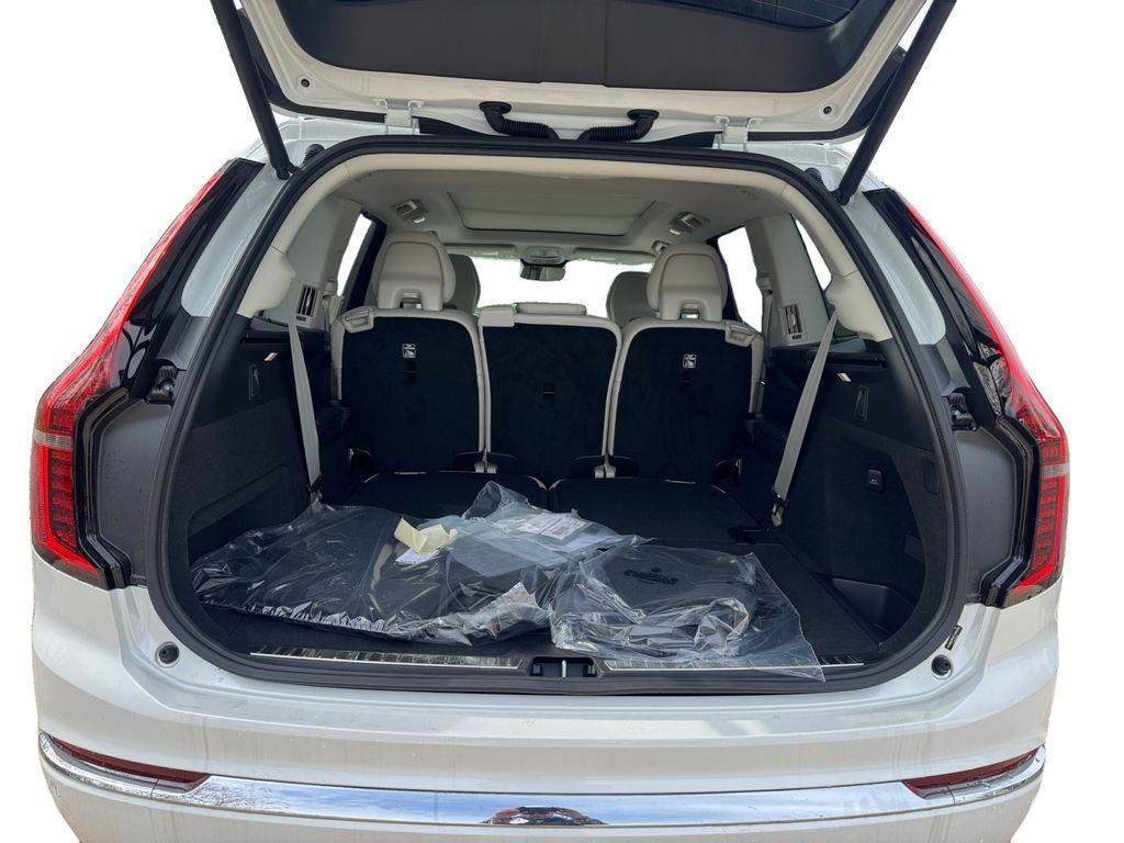 new 2026 Volvo XC90 car, priced at $75,194