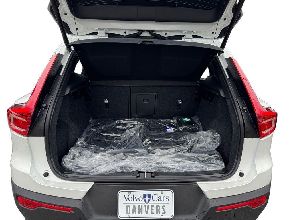 new 2026 Volvo XC40 car, priced at $48,659