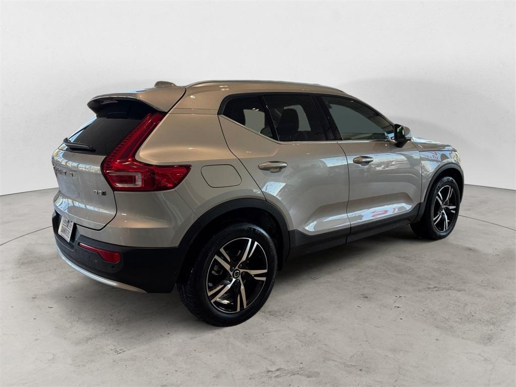 used 2025 Volvo XC40 car, priced at $32,886