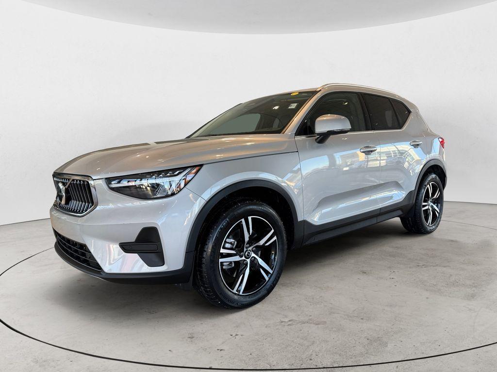 used 2025 Volvo XC40 car, priced at $32,886