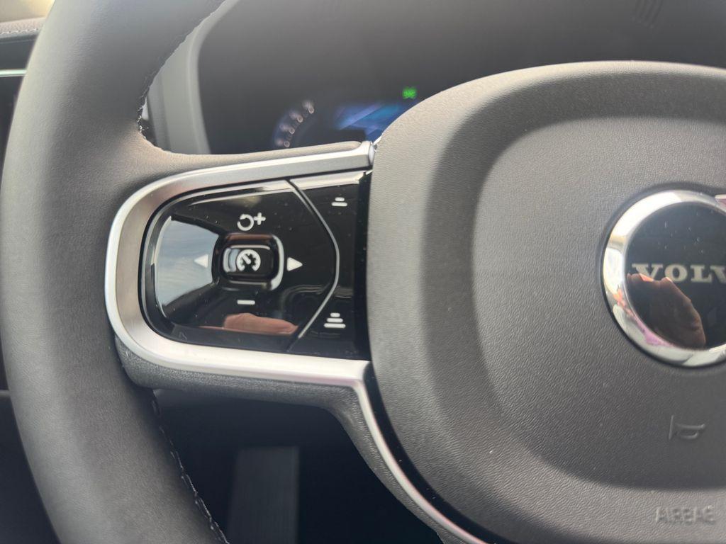 new 2026 Volvo XC60 car, priced at $63,589