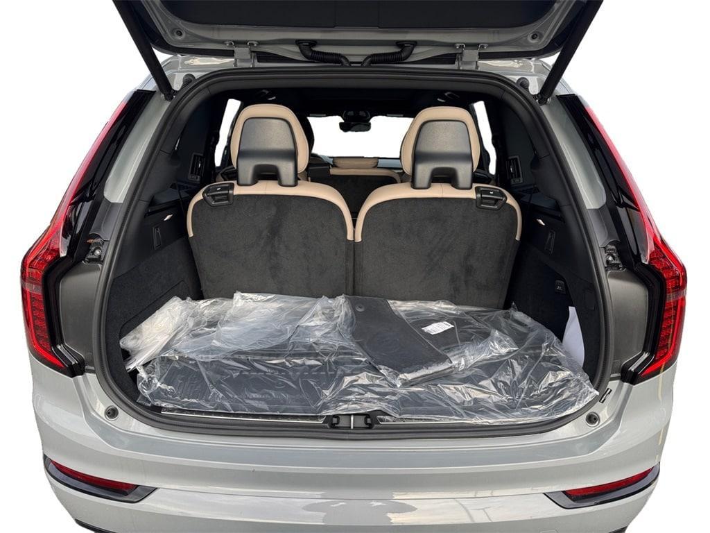 new 2026 Volvo XC90 car, priced at $77,074