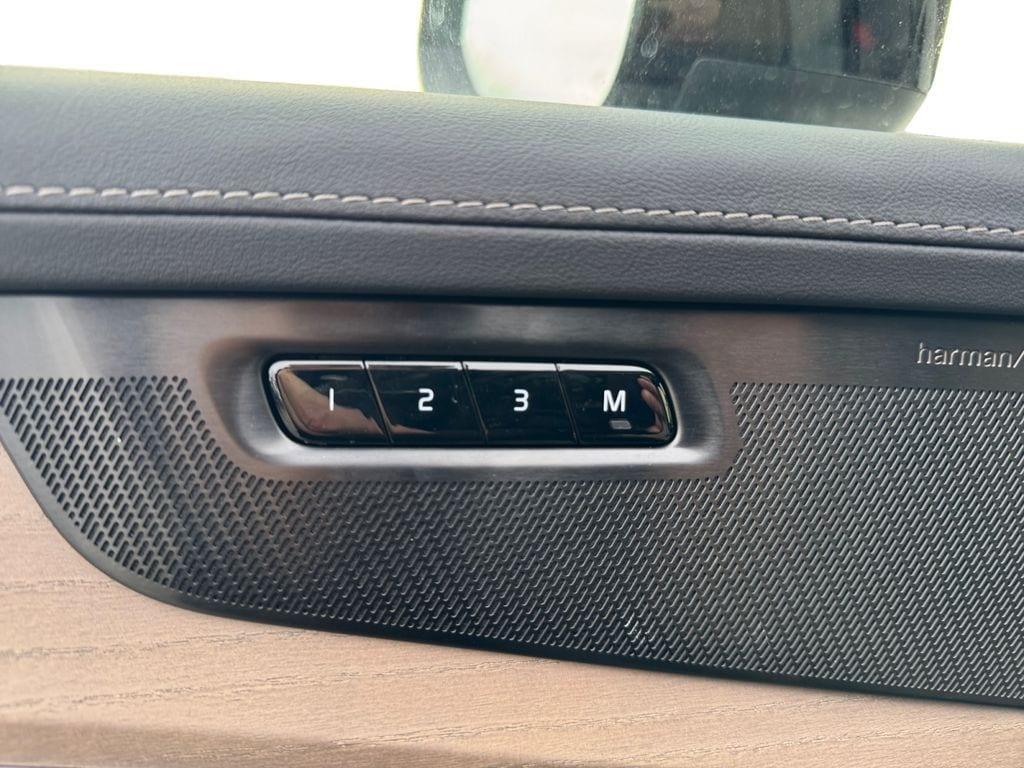 new 2026 Volvo XC90 car, priced at $77,074