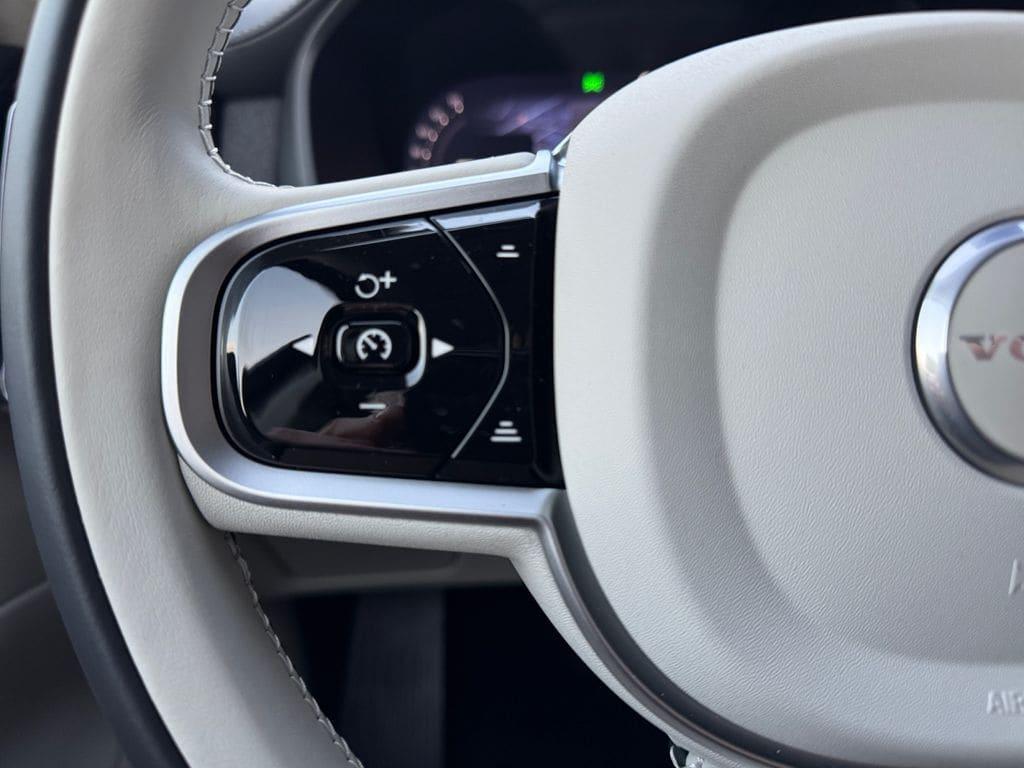 new 2026 Volvo XC90 car, priced at $75,704