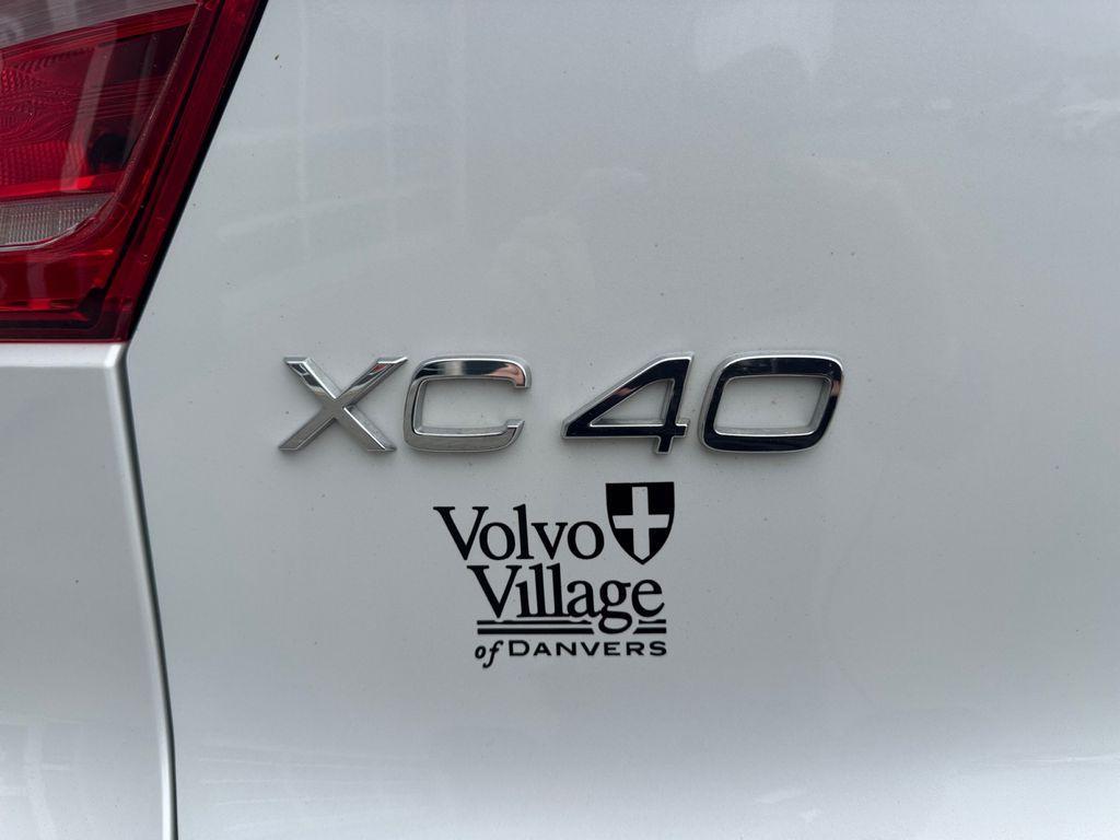 used 2022 Volvo XC40 car, priced at $27,656