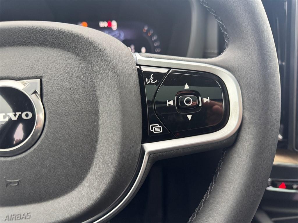 new 2026 Volvo XC60 car, priced at $66,659