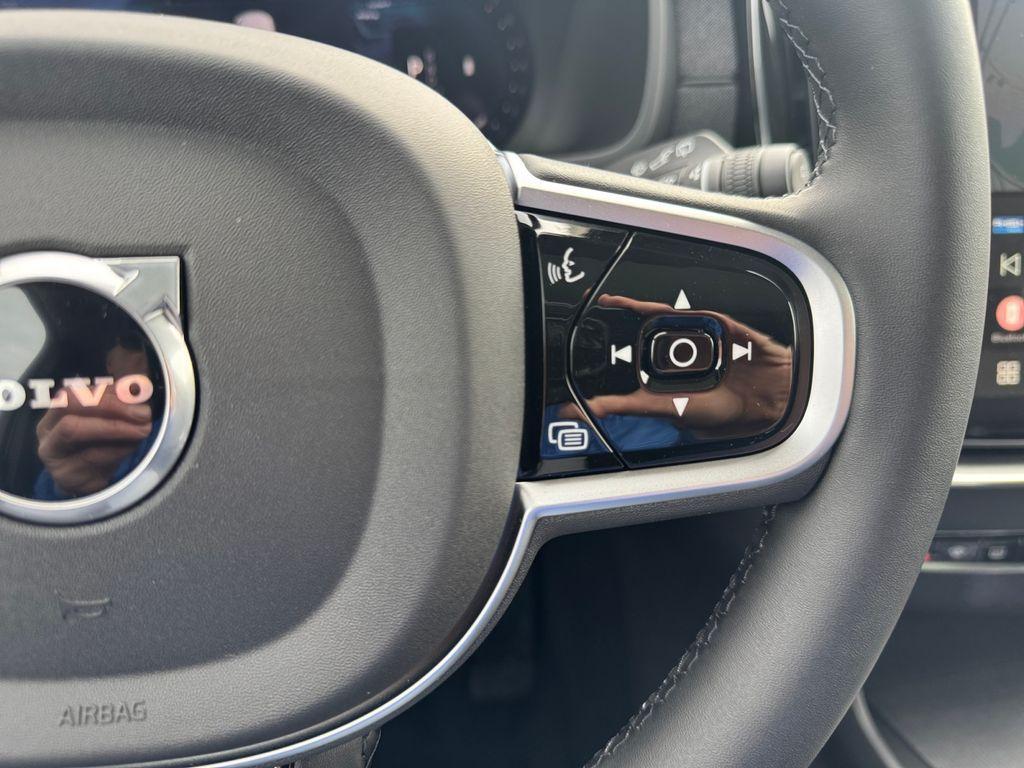 new 2026 Volvo XC90 car, priced at $69,129
