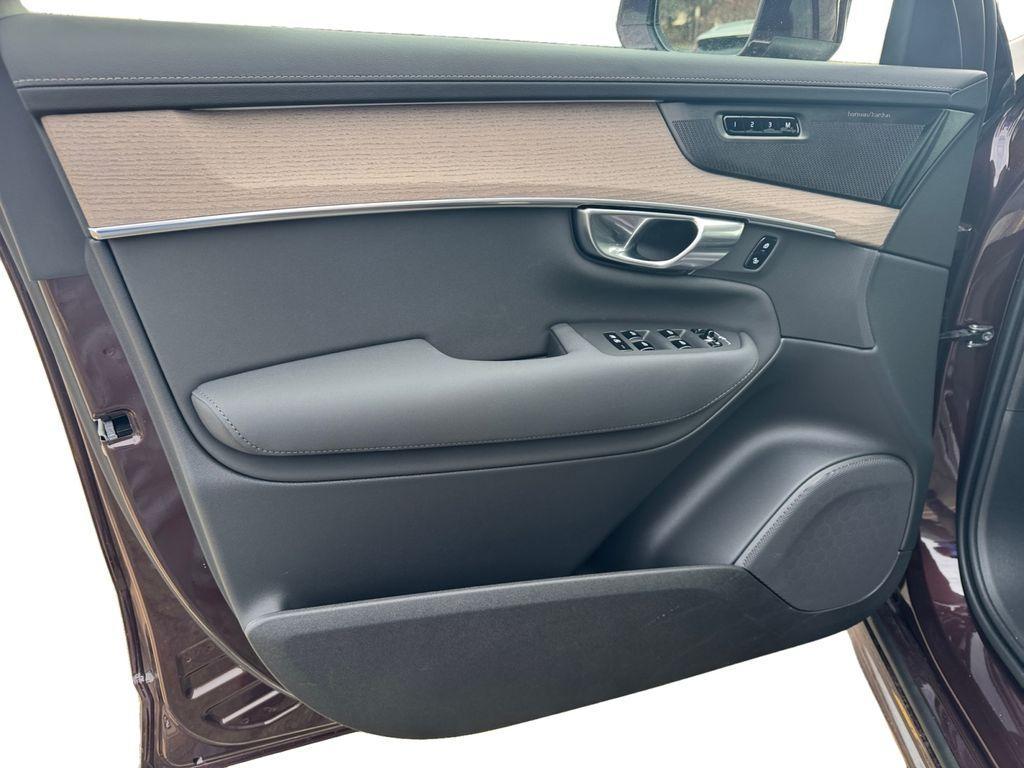 new 2026 Volvo XC90 car, priced at $69,129