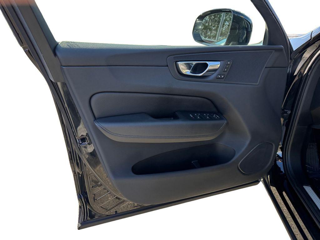 used 2021 Volvo XC60 car, priced at $27,687