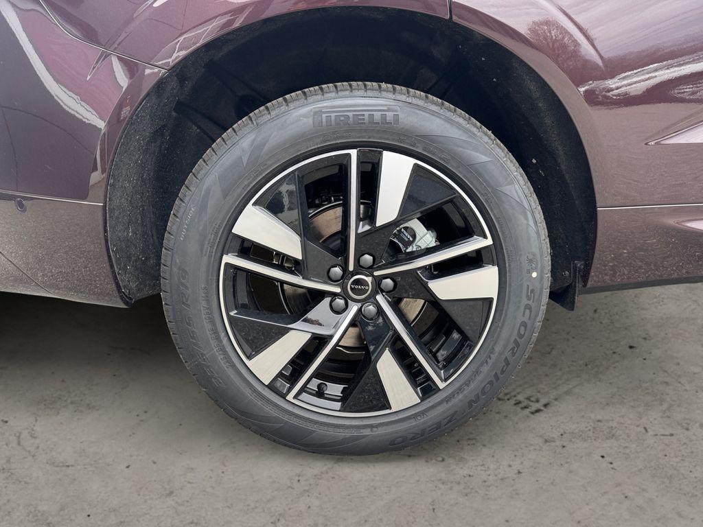 new 2026 Volvo XC60 car, priced at $58,109