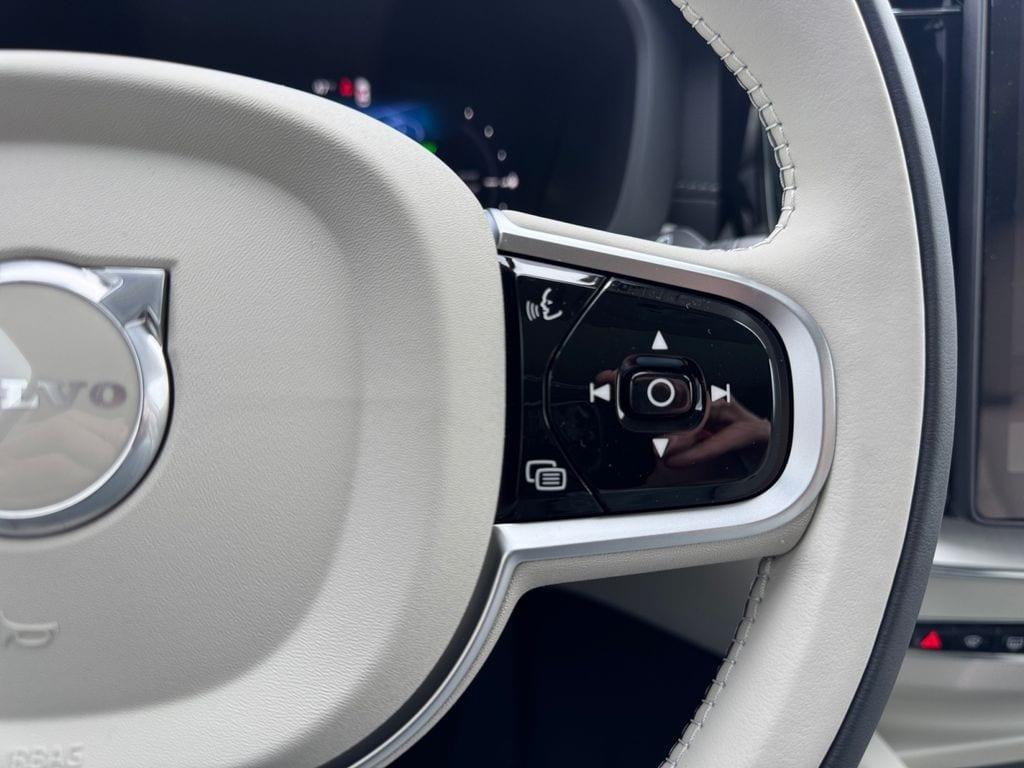 new 2026 Volvo XC60 Plug-In Hybrid car, priced at $82,414