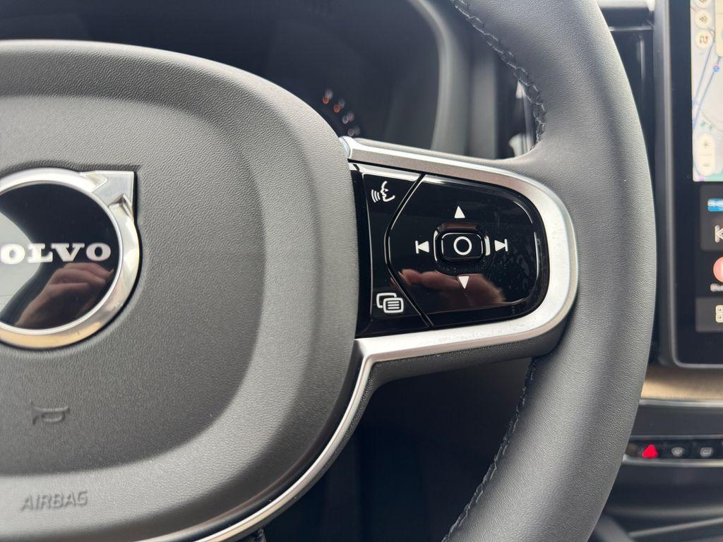 new 2026 Volvo XC60 car, priced at $59,709