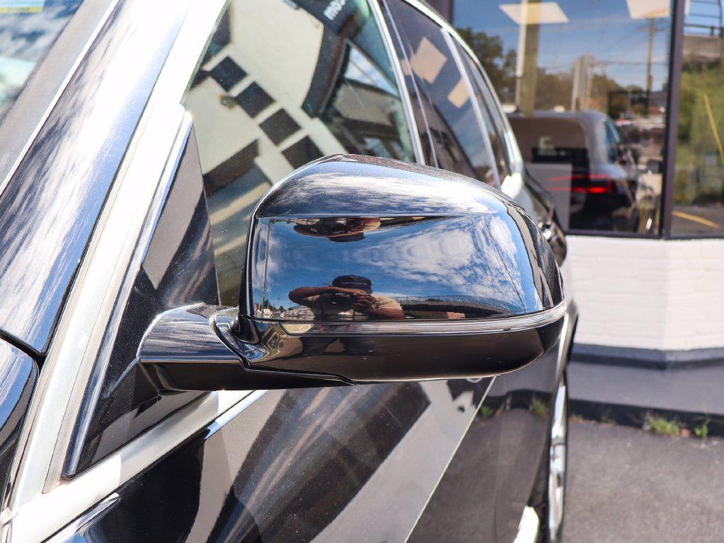 BMW X5 view 15