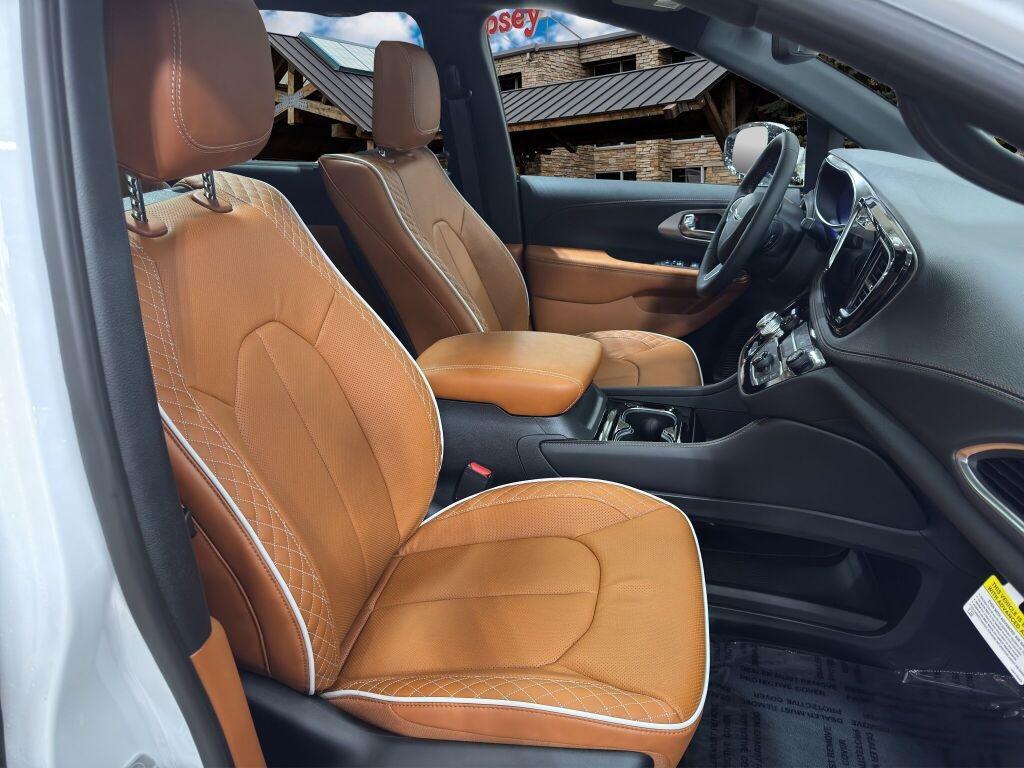 new 2026 Chrysler Pacifica car, priced at $52,567