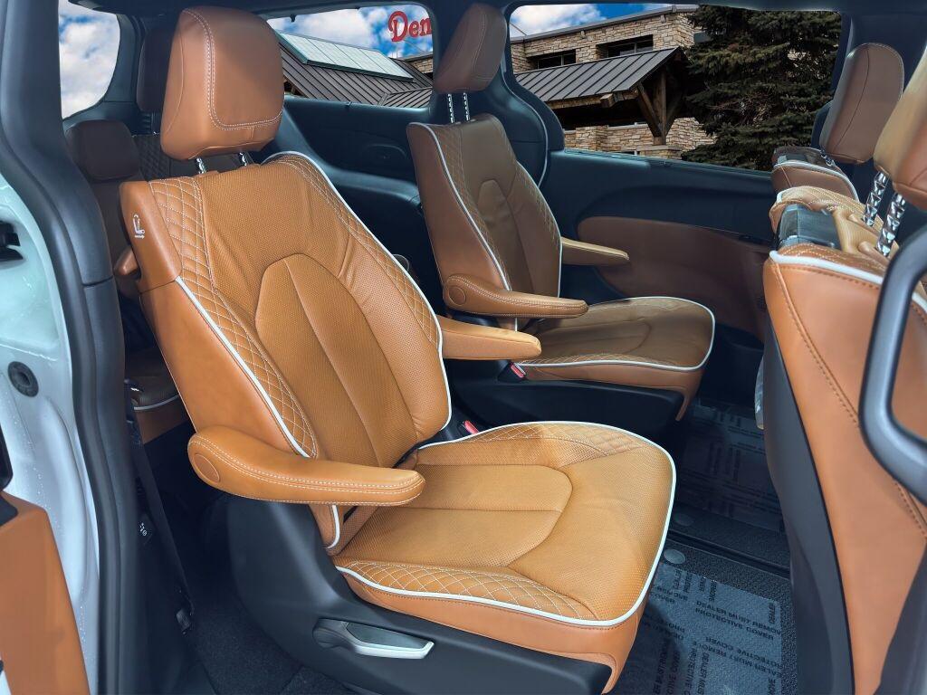 new 2026 Chrysler Pacifica car, priced at $52,567