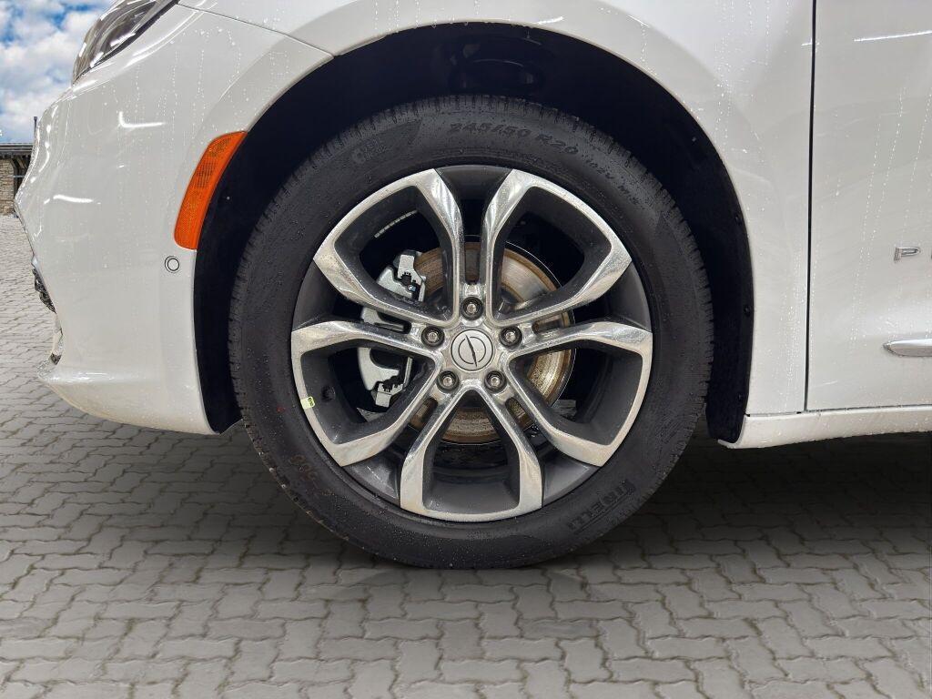 new 2026 Chrysler Pacifica car, priced at $52,567