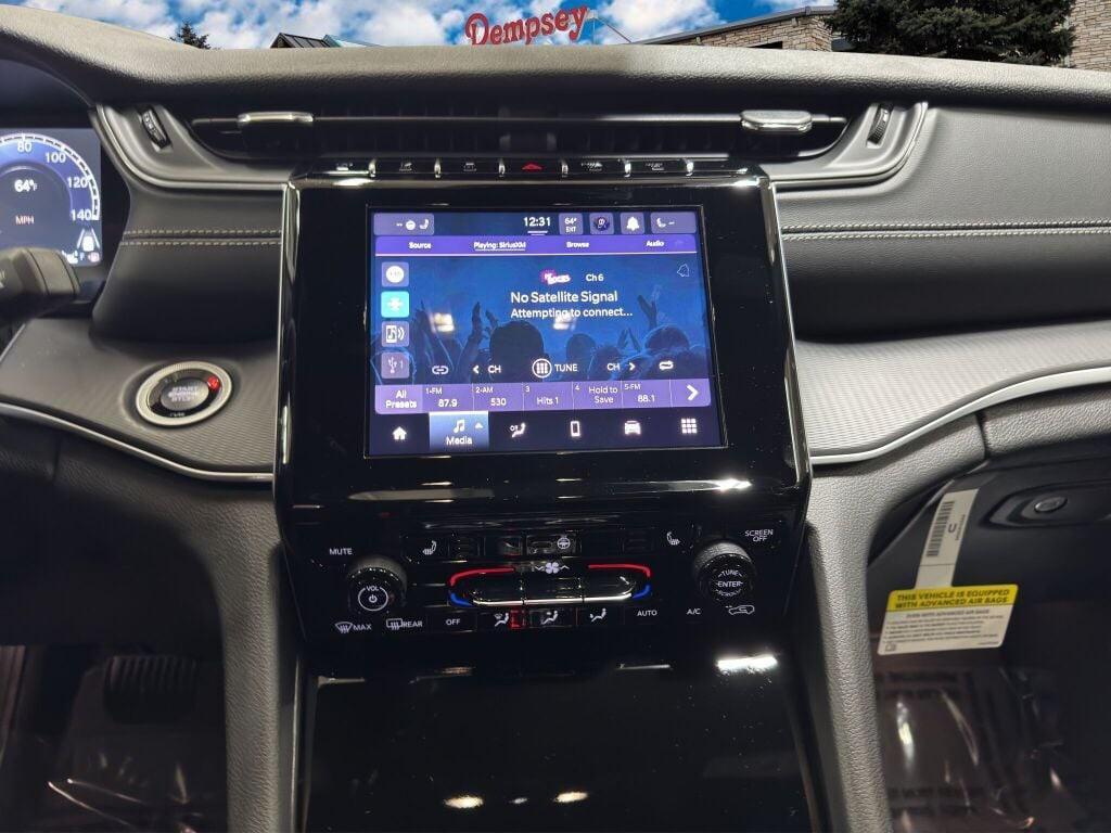 new 2025 Jeep Grand Cherokee car, priced at $42,060