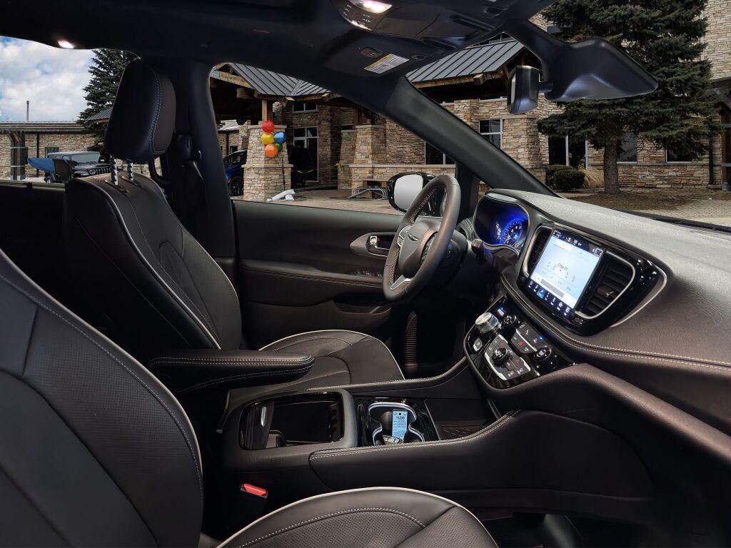 new 2026 Chrysler Pacifica car, priced at $47,807