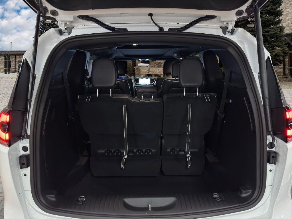 new 2026 Chrysler Pacifica car, priced at $47,807