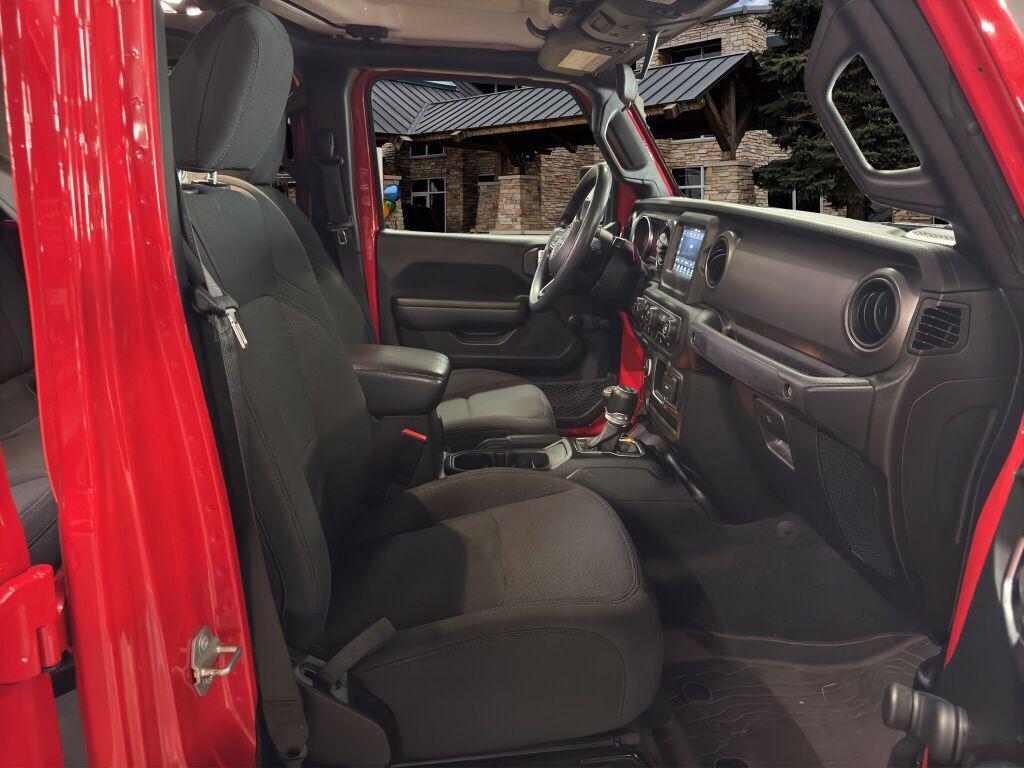 used 2022 Jeep Gladiator car, priced at $30,152