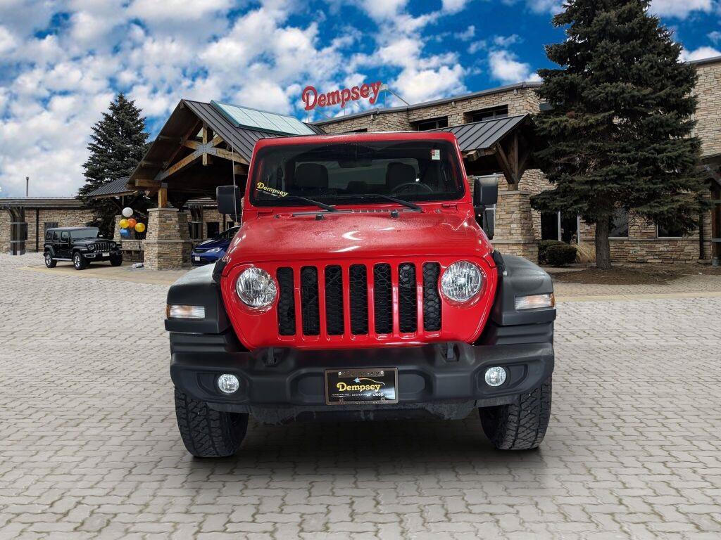 used 2022 Jeep Gladiator car, priced at $30,152