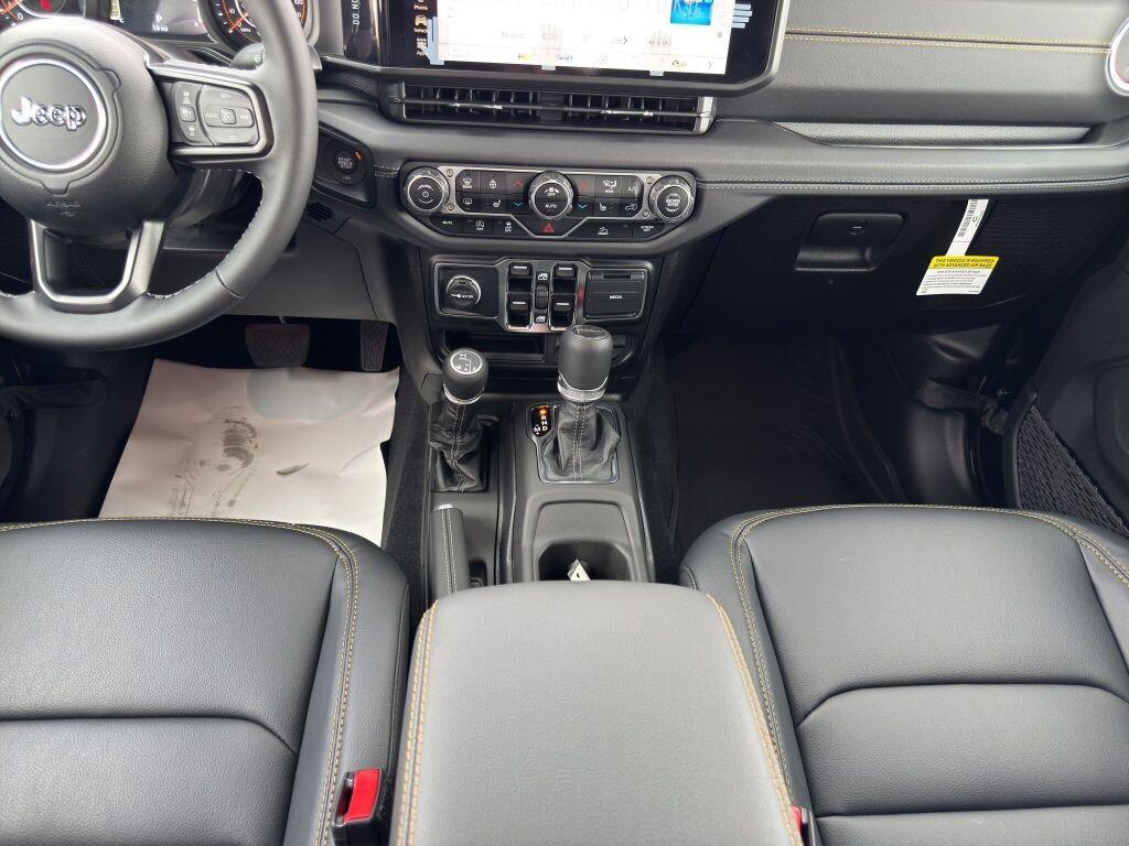 new 2025 Jeep Gladiator car, priced at $49,423