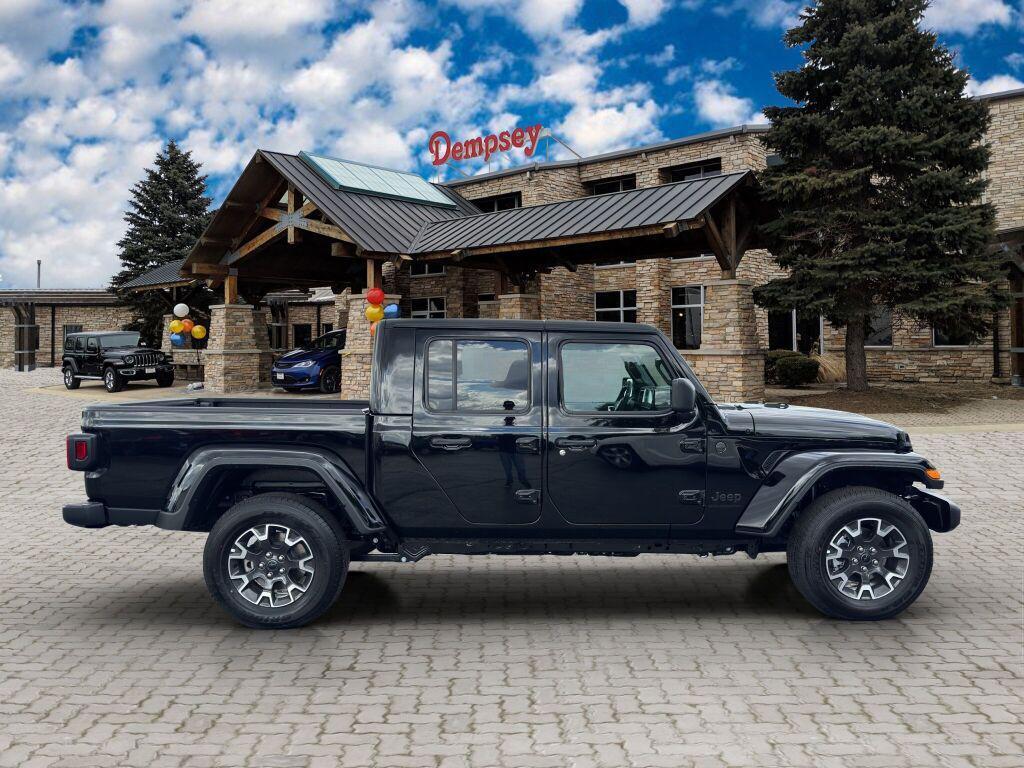 new 2025 Jeep Gladiator car, priced at $47,090
