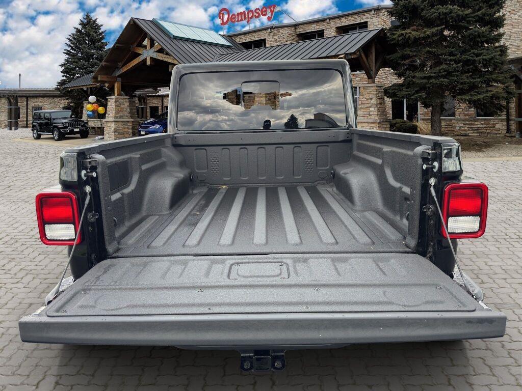 new 2025 Jeep Gladiator car, priced at $49,423