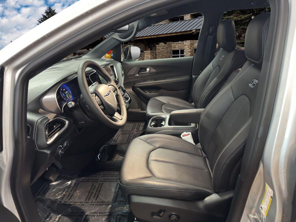 new 2026 Chrysler Pacifica car, priced at $47,428