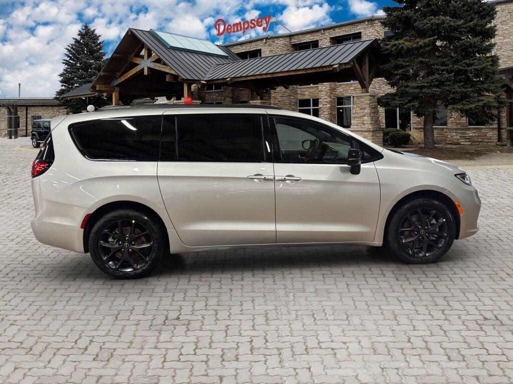 new 2026 Chrysler Pacifica car, priced at $47,428