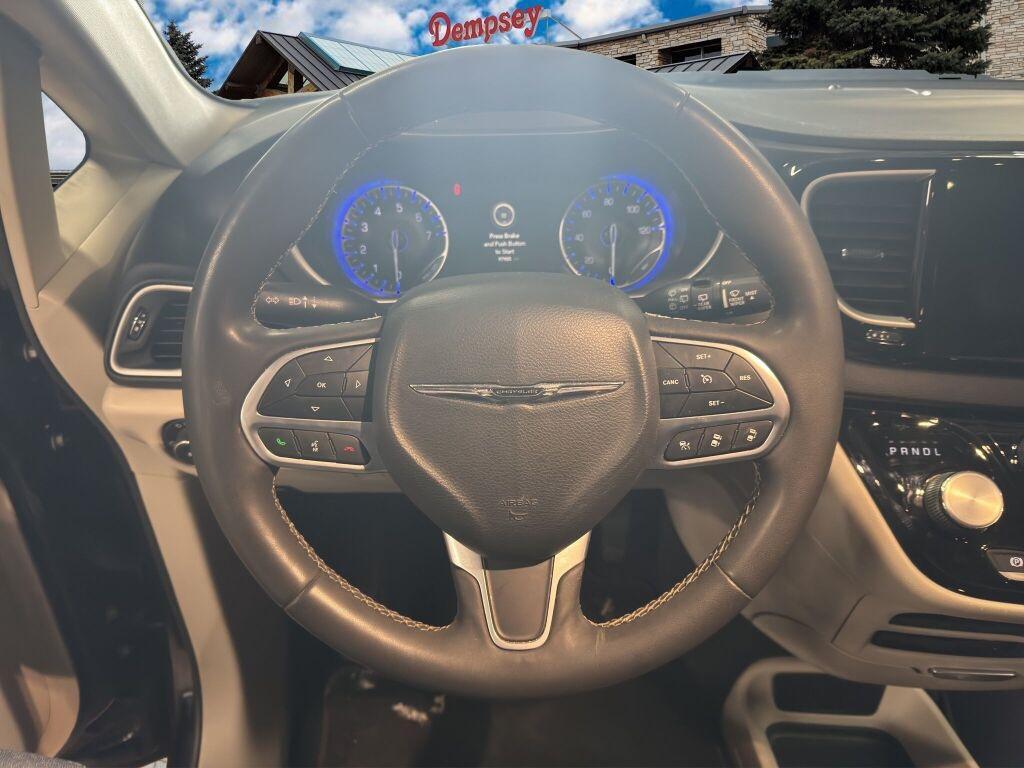 used 2022 Chrysler Pacifica car, priced at $18,967