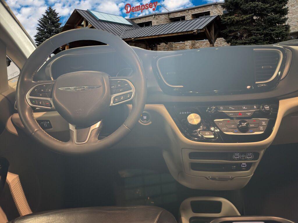 used 2022 Chrysler Pacifica car, priced at $18,967