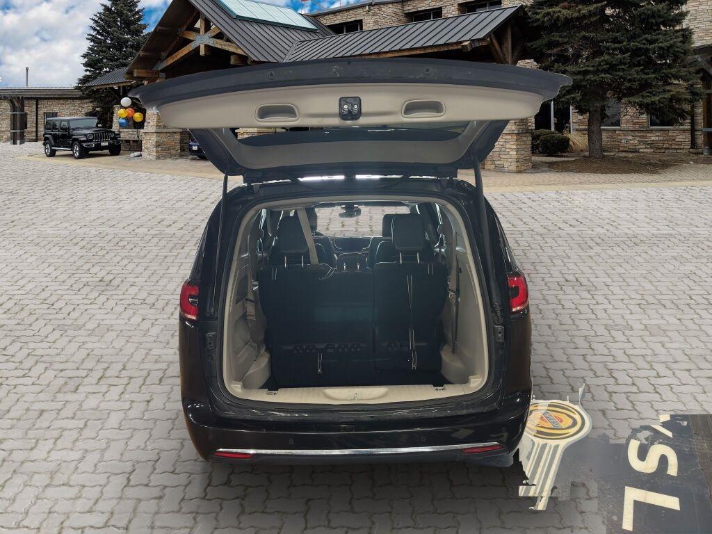 used 2022 Chrysler Pacifica car, priced at $18,967