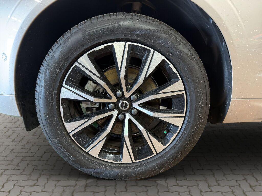 used 2025 Volvo XC60 car, priced at $39,367