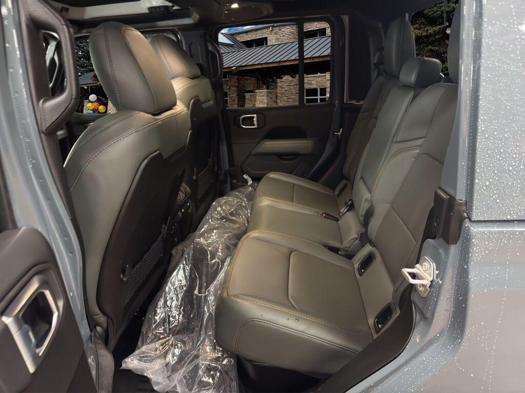 new 2026 Jeep Gladiator car, priced at $61,732