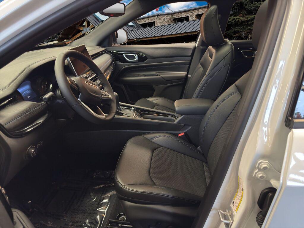 new 2025 Jeep Compass car, priced at $32,733