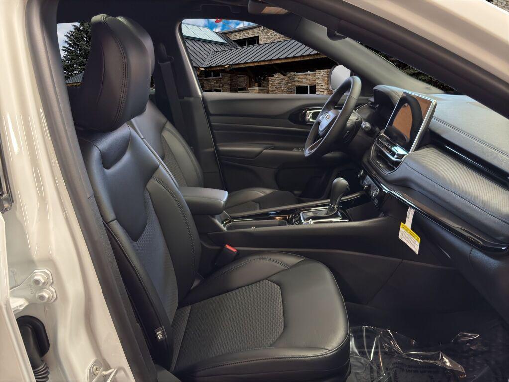 new 2025 Jeep Compass car, priced at $32,733