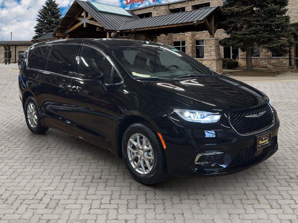 new 2026 Chrysler Pacifica car, priced at $42,726