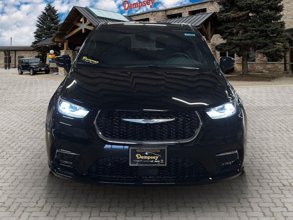 new 2026 Chrysler Pacifica car, priced at $42,726