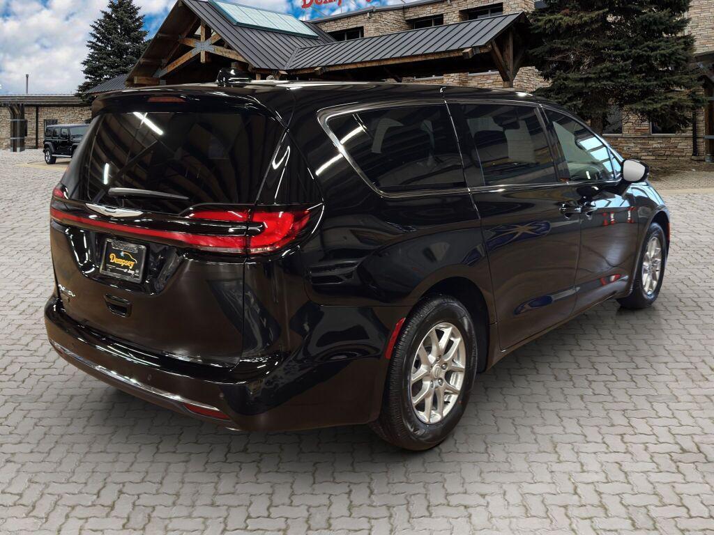 new 2026 Chrysler Pacifica car, priced at $42,726