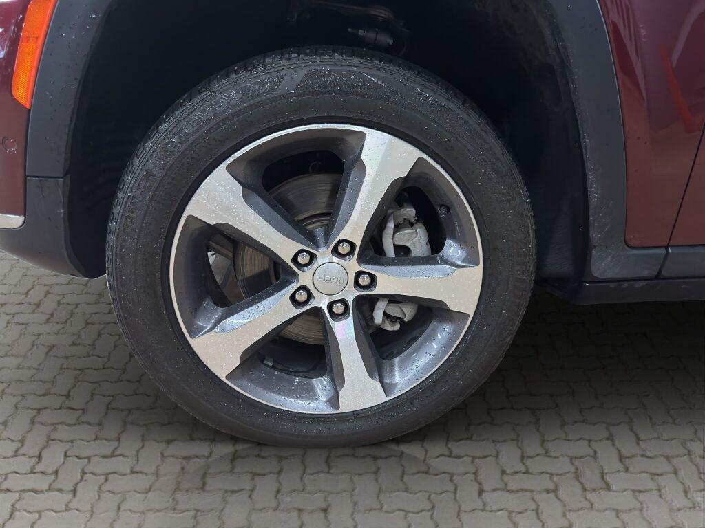 used 2024 Jeep Grand Cherokee L car, priced at $35,991