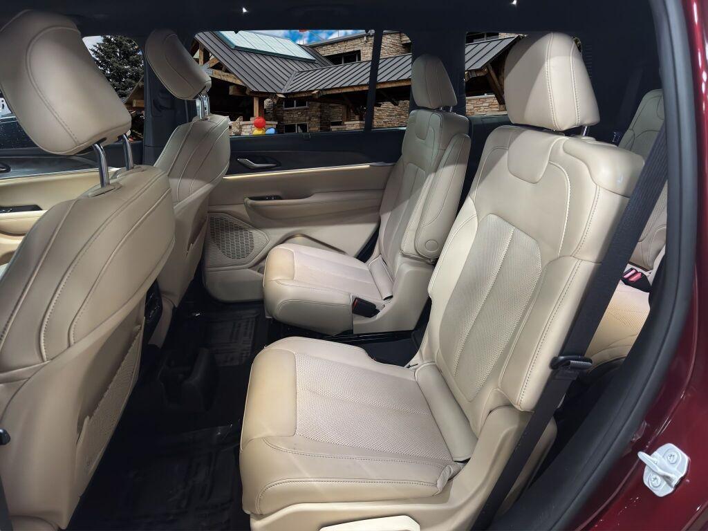 used 2024 Jeep Grand Cherokee L car, priced at $35,991