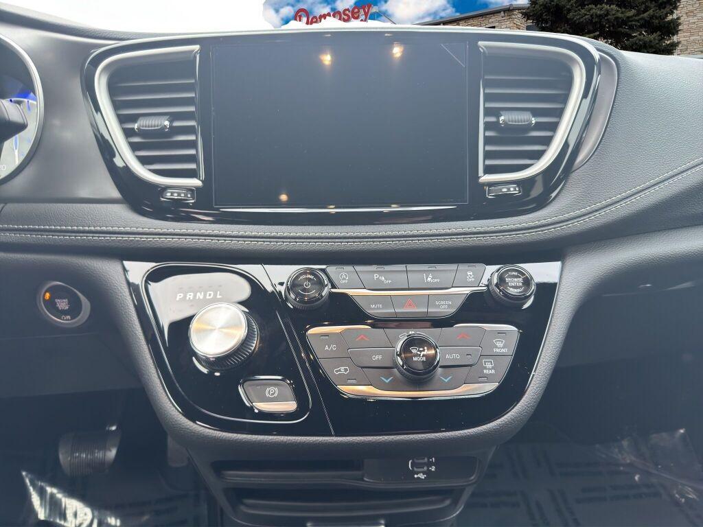 new 2026 Chrysler Pacifica car, priced at $43,172