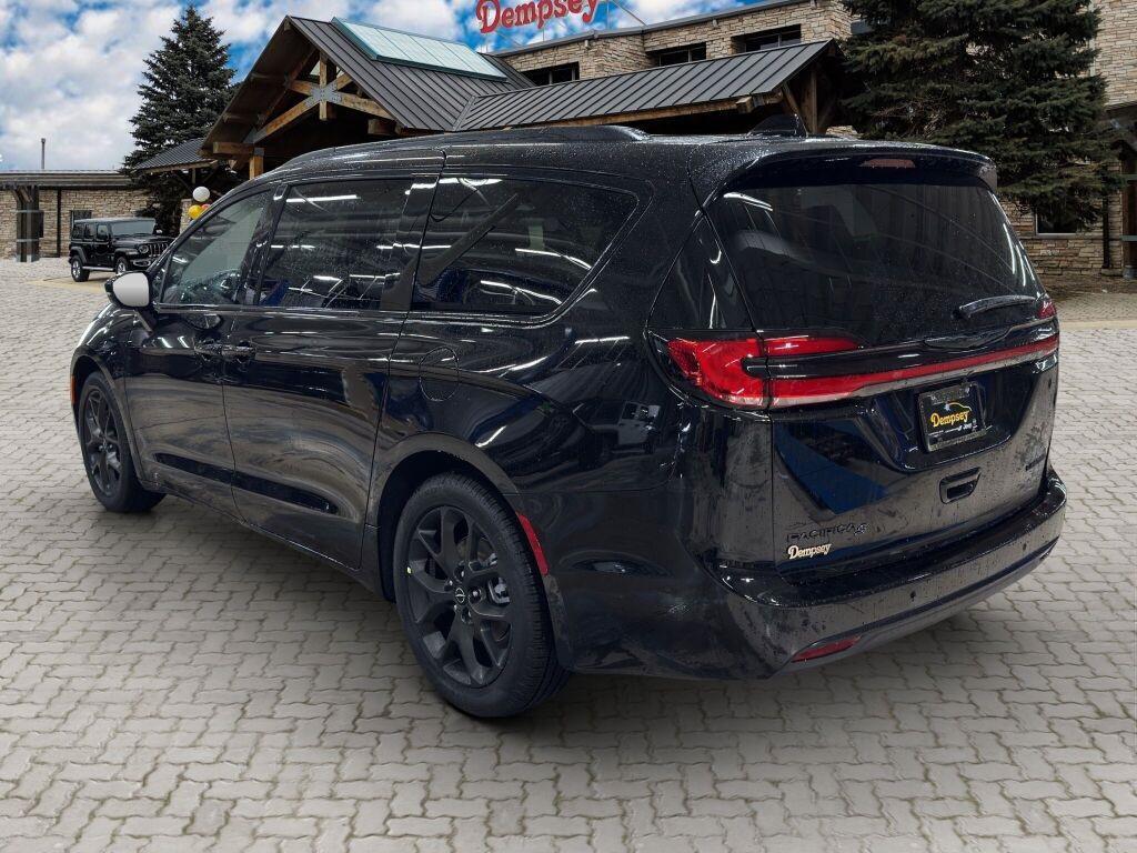 new 2026 Chrysler Pacifica car, priced at $49,423