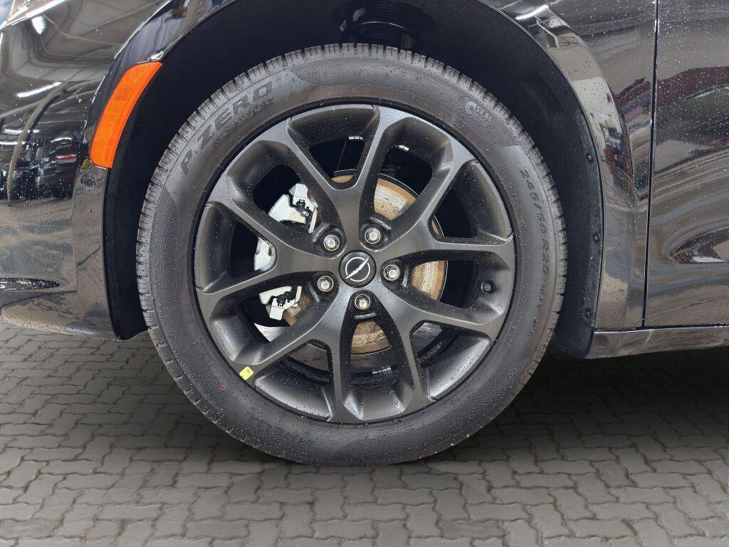 new 2026 Chrysler Pacifica car, priced at $49,423